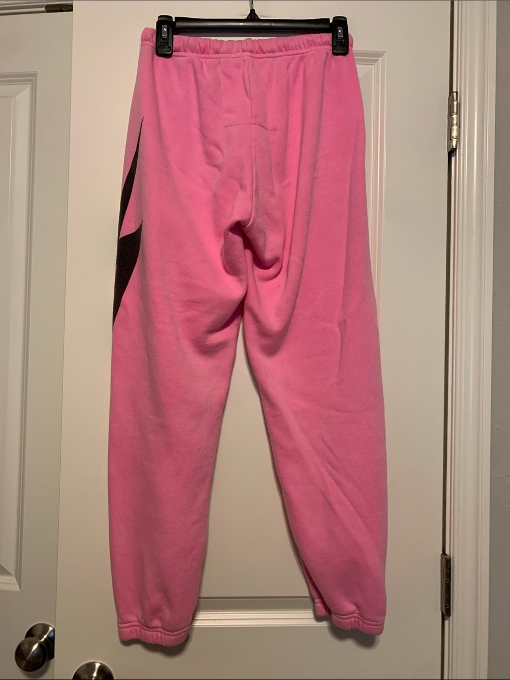 Aviator Nation Lightning Bolt Pink Fleece Joggers
Sz Small, Fair Condition - Picture 4 of 6